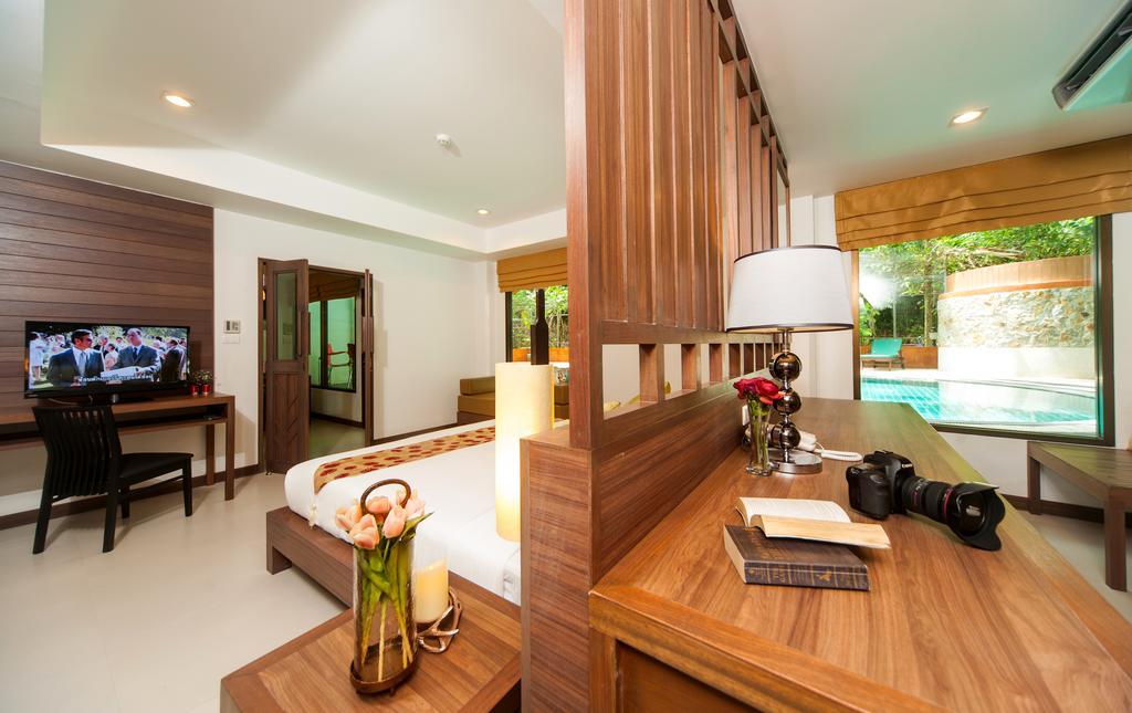 Ratana Hill Patong Aparthotel Exterior foto