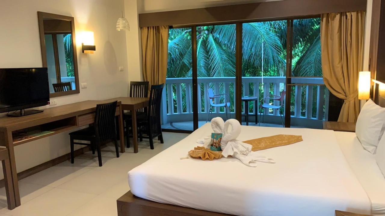 Ratana Hill Patong Aparthotel Exterior foto