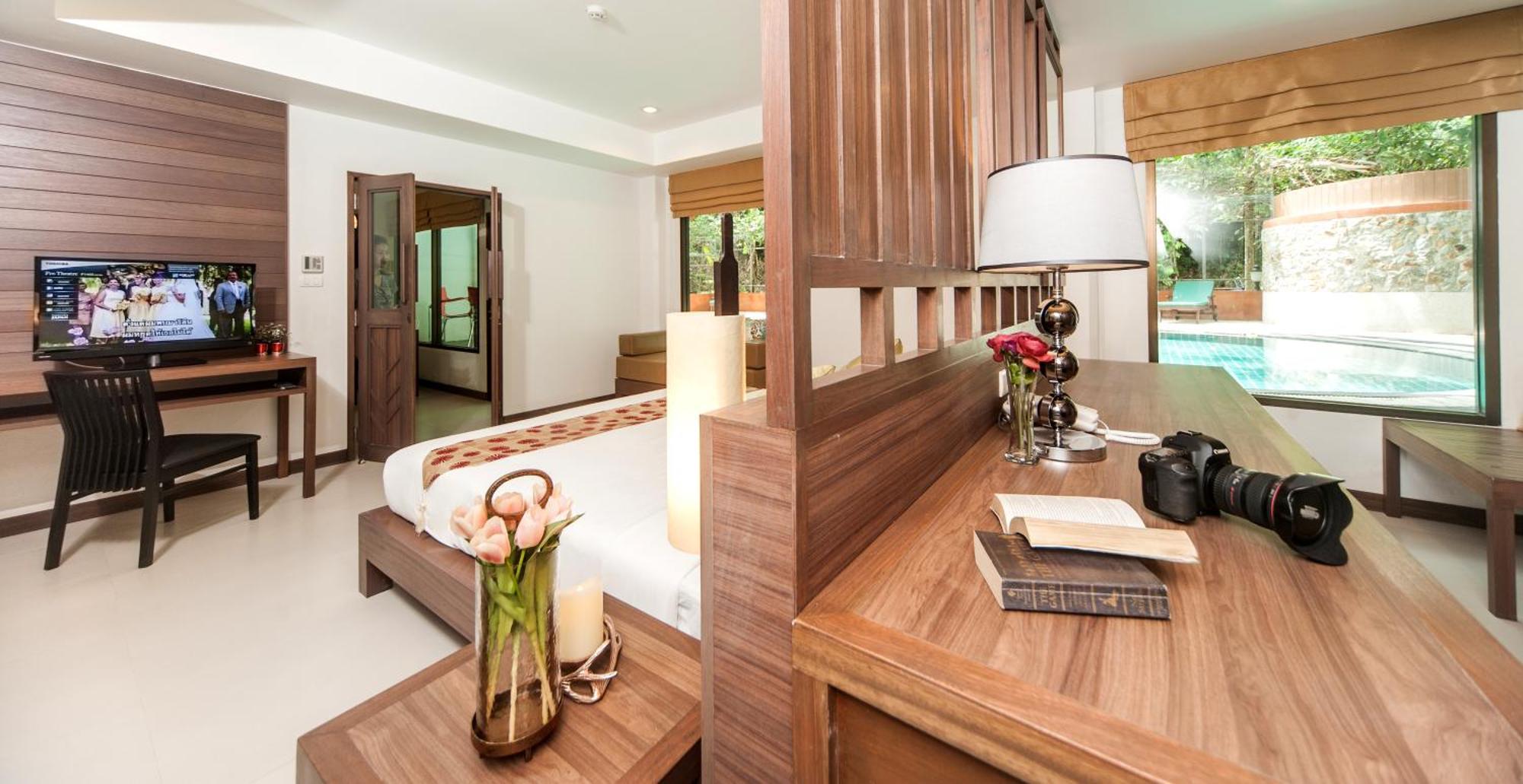 Ratana Hill Patong Aparthotel Quarto foto