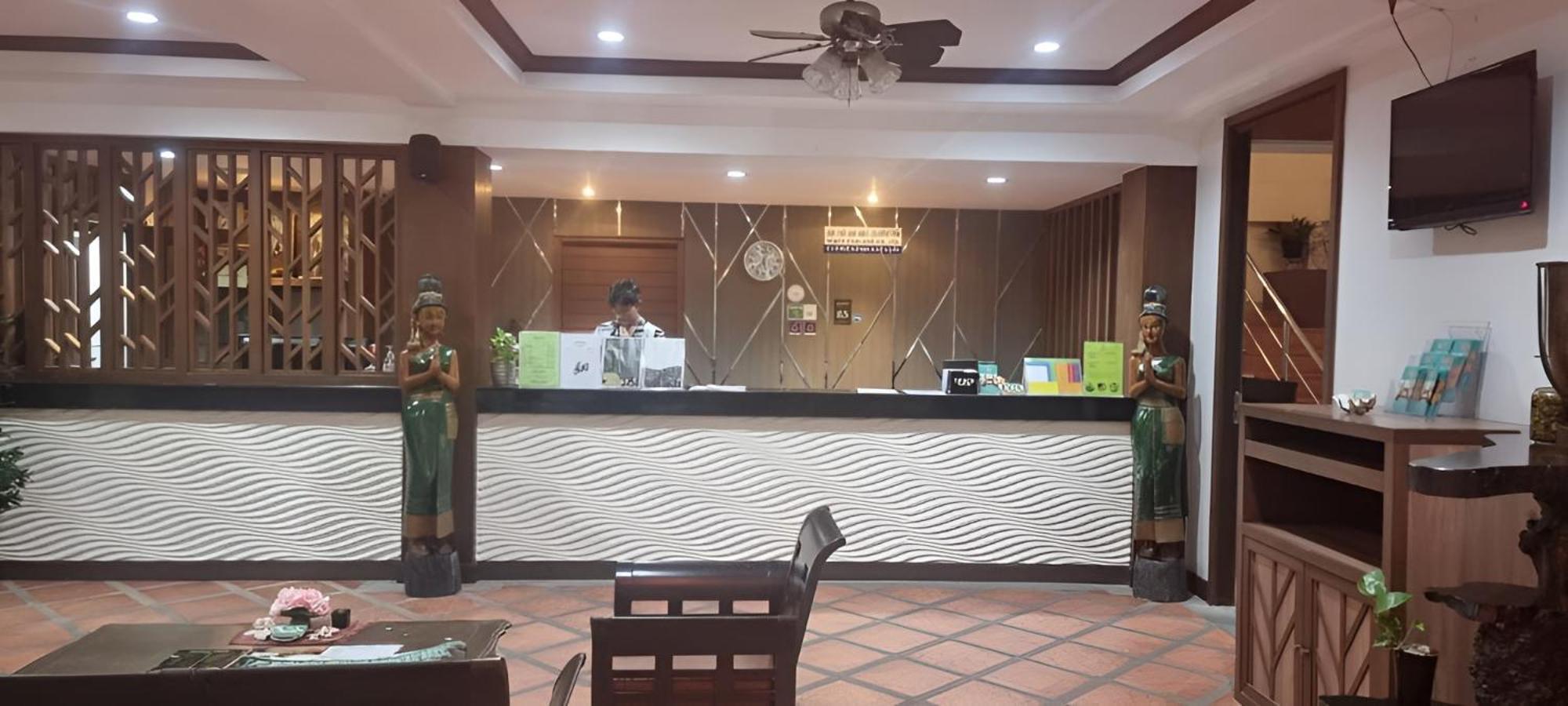 Ratana Hill Patong Aparthotel Exterior foto